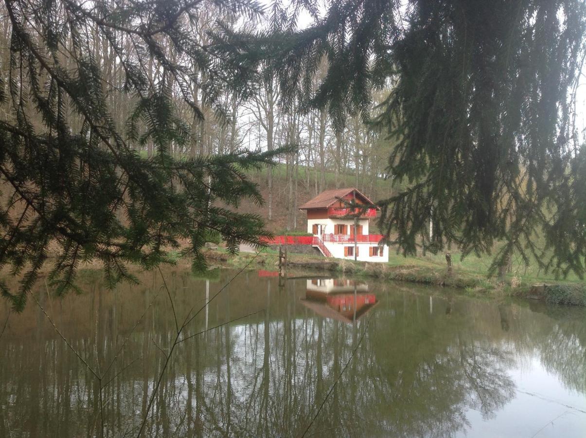 Gite Du Creux De La Goutte Xertigny Exterior foto